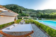 Villa in Vorno - Authentic Luxury Retreat with Private Pool 