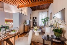 Appartement in Lucca - Smart & Convenient Luxury Apartment inside Lucca