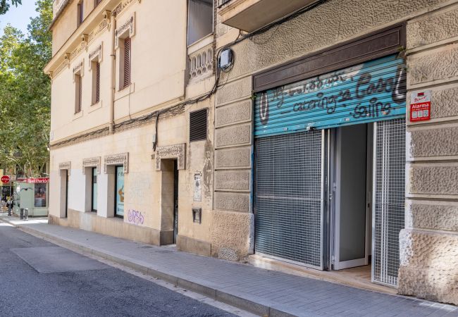 Appartement in Barcelona - Renovated 2 bedrooms flat in central Gracia Appartement in Barcelona - Renovated 2 bedrooms flat in central Gracia