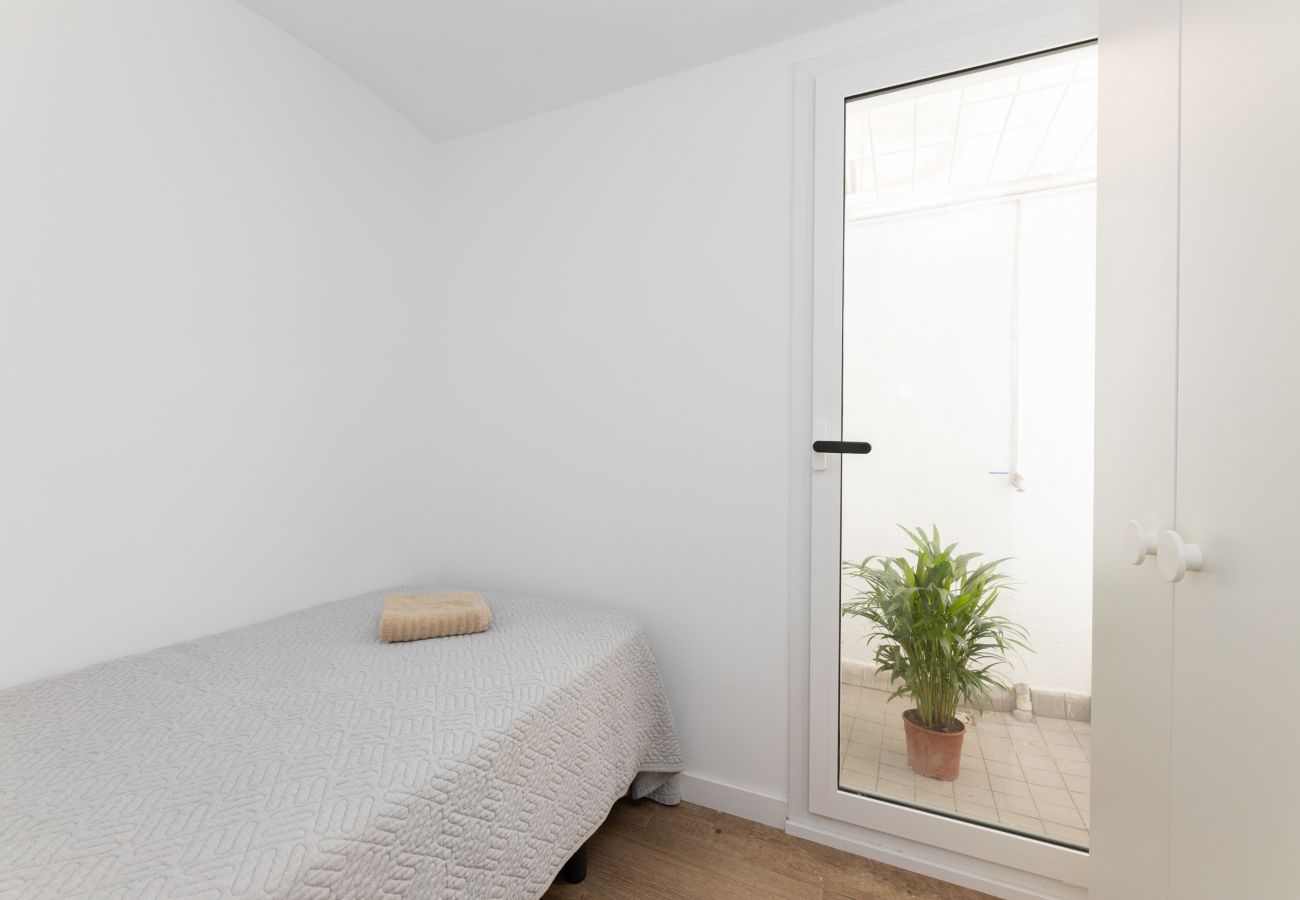 Appartement in Barcelona - Renovated 2 bedrooms flat in central Gracia Appartement in Barcelona - Renovated 2 bedrooms flat in central Gracia
