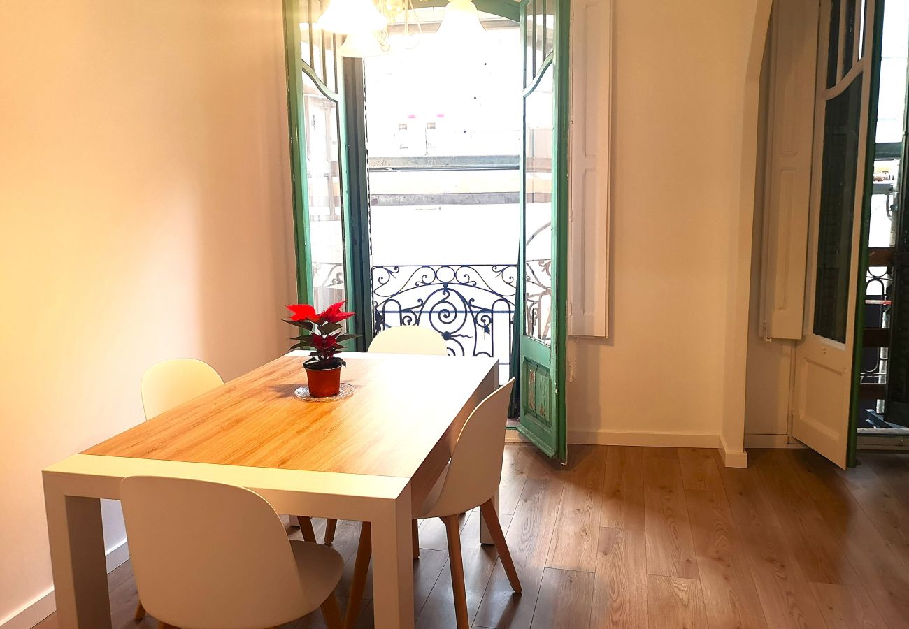 Appartement in Barcelona - 2 bedrooms apartment in Eixample
