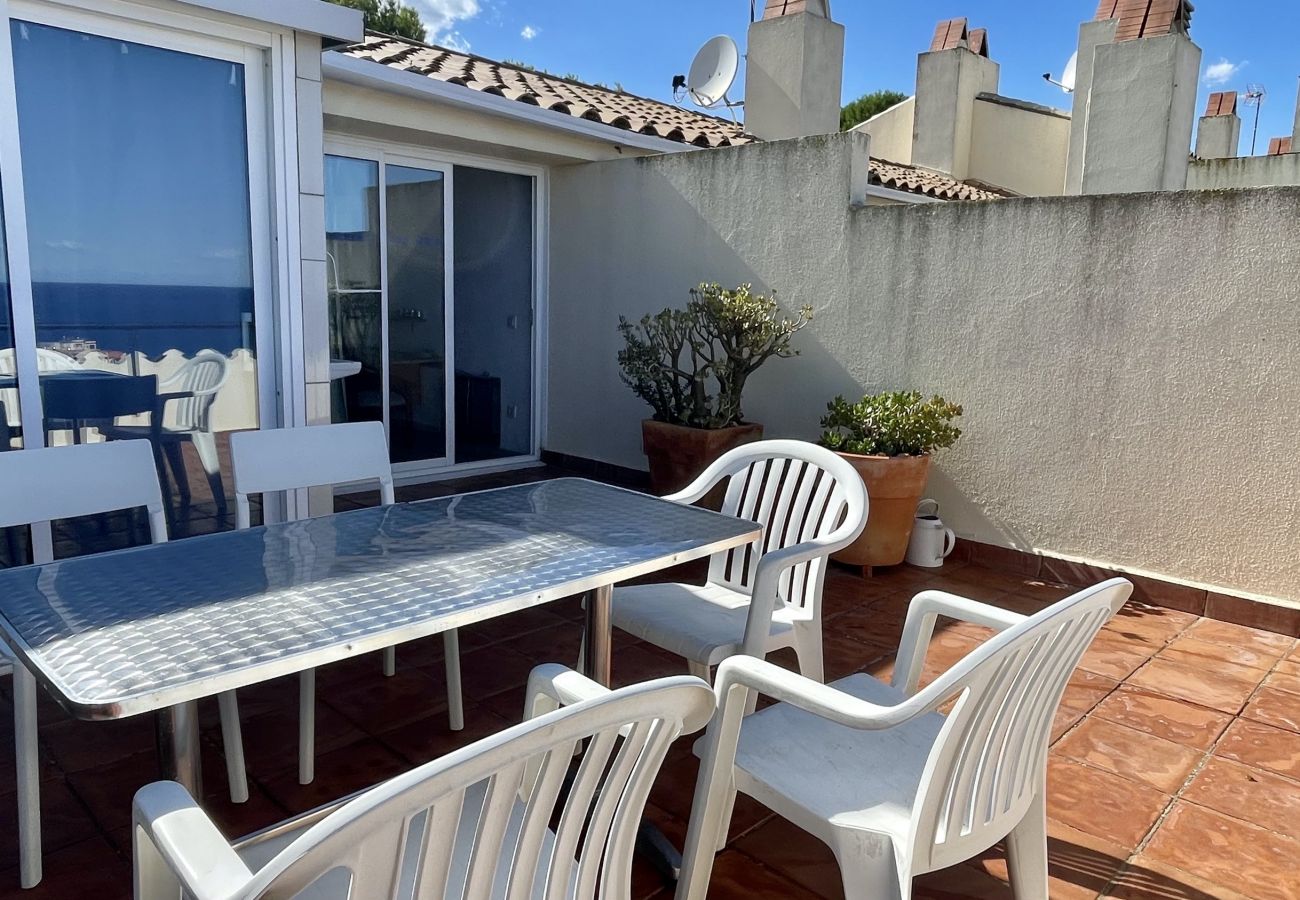 Apartamento en L'Escala - PUIG PADRO 4 2-2 Apartamento en L'Escala - PUIG PADRO 4 2-2