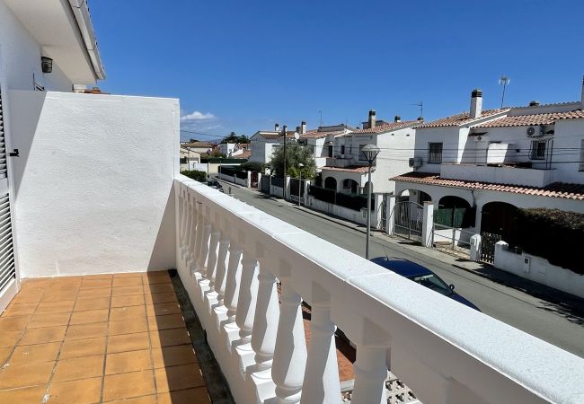 Casa en L'Escala - CASA LA VINYA 16 3D Casa en L'Escala - CASA LA VINYA 16 3D