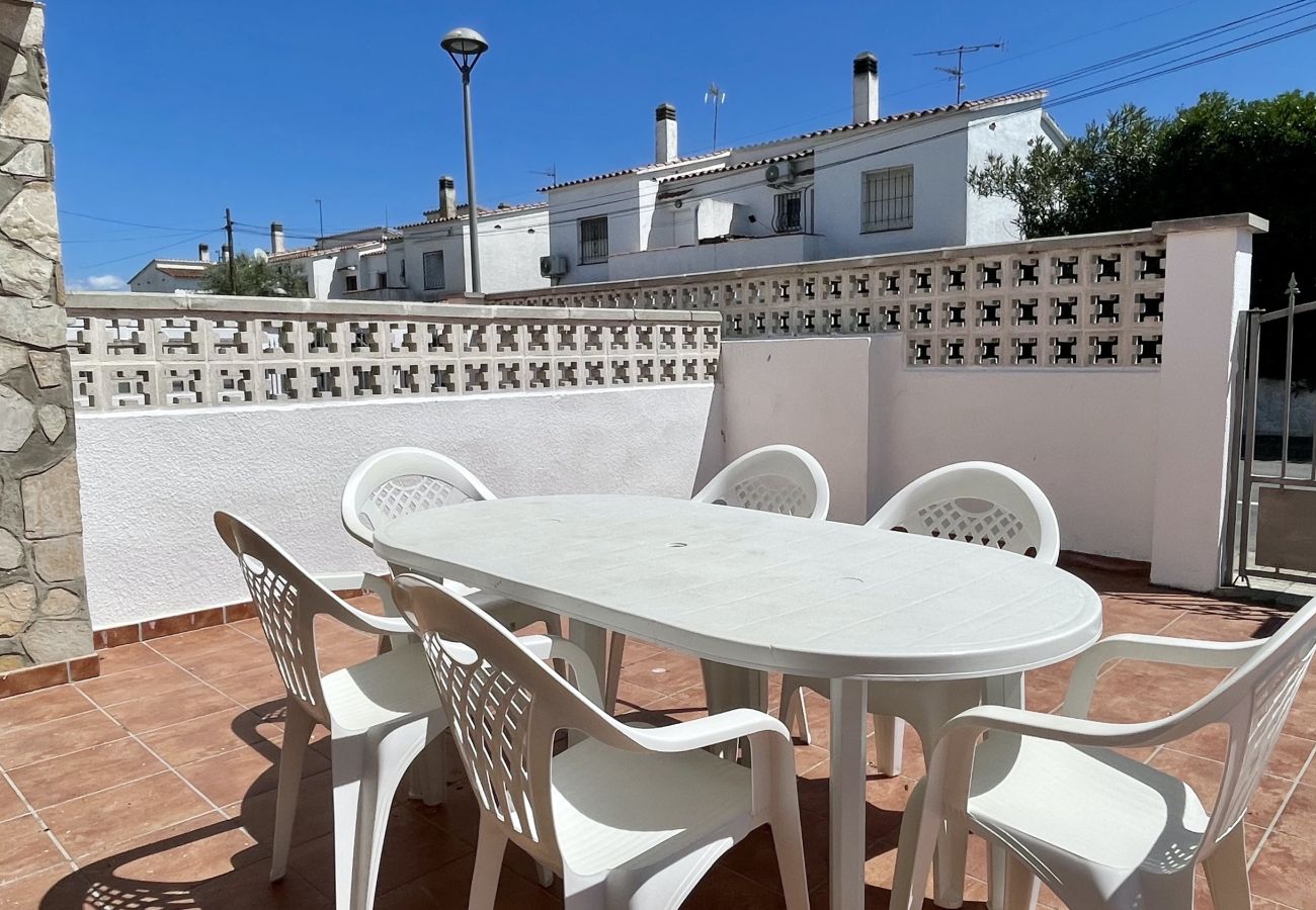 Casa en L'Escala - CASA LA VINYA 16 3D Casa en L'Escala - CASA LA VINYA 16 3D