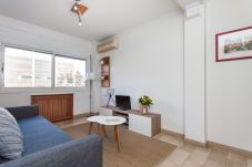 Apartamento en Barcelona - Beautiful-centric next to MusicHall-2-Dormitorios