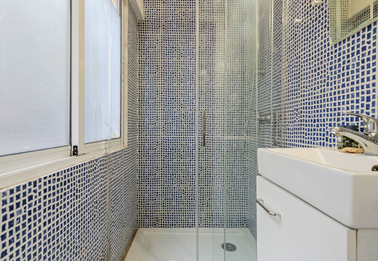 Apartamento en Barcelona - Parallel Centric Flat,Terrace,WiFi-2-Dormitorios Apartamento en Barcelona - Parallel Centric Flat,Terrace,WiFi-2-Dormitorios