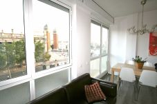 Apartamento en Barcelona - PLAZA ESPAÑA DELUXE & FIRA, piso en alquiler por días muy bonito y luminoso, vistas a Plaza España, Barcelona.