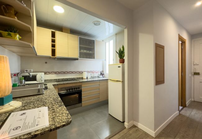 Apartamento en Barcelona - Estudio en alquiler luminoso, tranquilo y muy bien situado en Gracia, Barcelona centro Apartamento en Barcelona - Estudio en alquiler luminoso, tranquilo y muy bien situado en Gracia, Barcelona centro