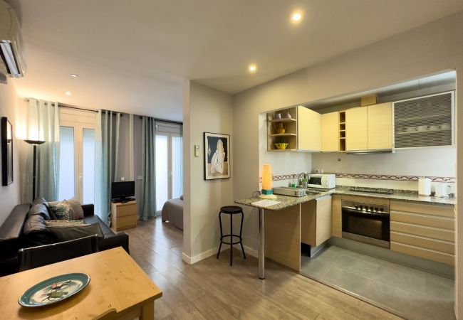 Apartamento en Barcelona - Estudio en alquiler luminoso, tranquilo y muy bien situado en Gracia, Barcelona centro Apartamento en Barcelona - Estudio en alquiler luminoso, tranquilo y muy bien situado en Gracia, Barcelona centro