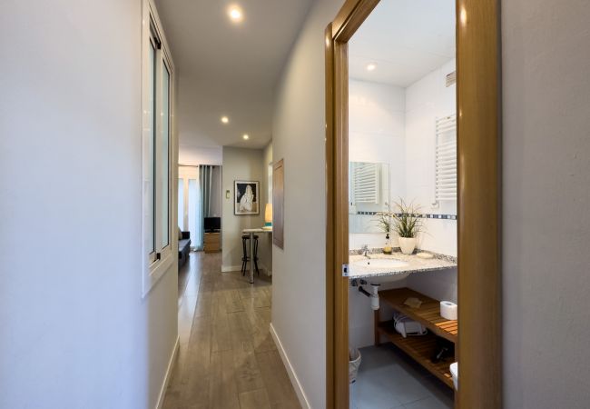Apartamento en Barcelona - Estudio en alquiler luminoso, tranquilo y muy bien situado en Gracia, Barcelona centro Apartamento en Barcelona - Estudio en alquiler luminoso, tranquilo y muy bien situado en Gracia, Barcelona centro