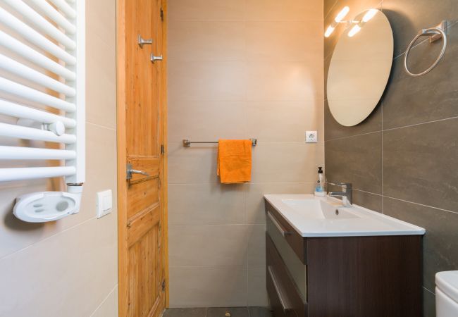 Apartamento en Barcelona - Estudio bonito, confortable, tranquilo y luminoso en alquiler en Gracia, Barcelona centro Apartamento en Barcelona - Estudio bonito, confortable, tranquilo y luminoso en alquiler en Gracia, Barcelona centro