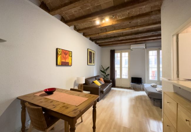 Apartamento en Barcelona - Estudio bonito, confortable, tranquilo y luminoso en alquiler en Gracia, Barcelona centro Apartamento en Barcelona - Estudio bonito, confortable, tranquilo y luminoso en alquiler en Gracia, Barcelona centro