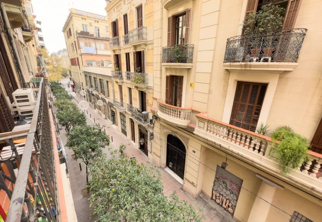Apartamento en Barcelona - Estudio bonito, confortable, tranquilo y luminoso en alquiler en Gracia, Barcelona centro Apartamento en Barcelona - Estudio bonito, confortable, tranquilo y luminoso en alquiler en Gracia, Barcelona centro