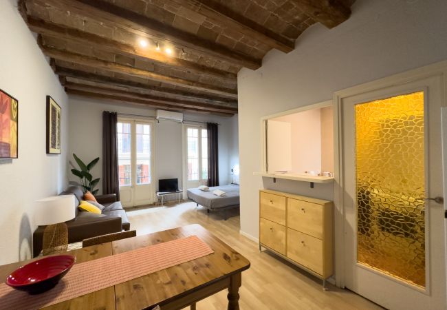 Apartamento en Barcelona - Estudio bonito, confortable, tranquilo y luminoso en alquiler en Gracia, Barcelona centro Apartamento en Barcelona - Estudio bonito, confortable, tranquilo y luminoso en alquiler en Gracia, Barcelona centro