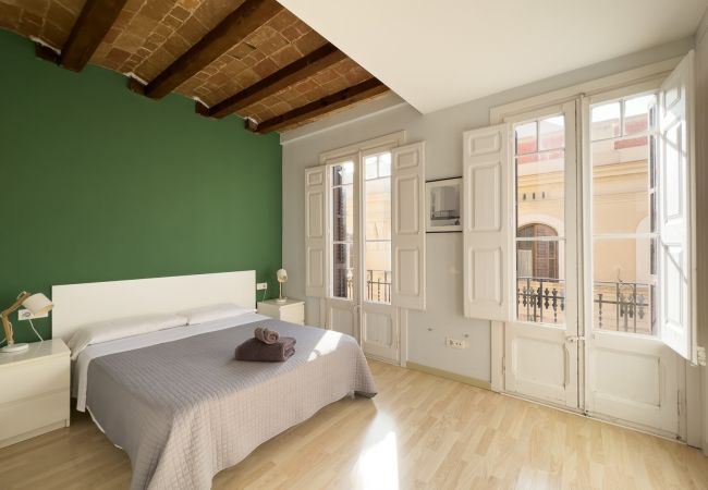 Apartamento en Barcelona - Piso con encanto, restaurado y equipado, muy bonito y luminoso en Barcelona centro, Gracia