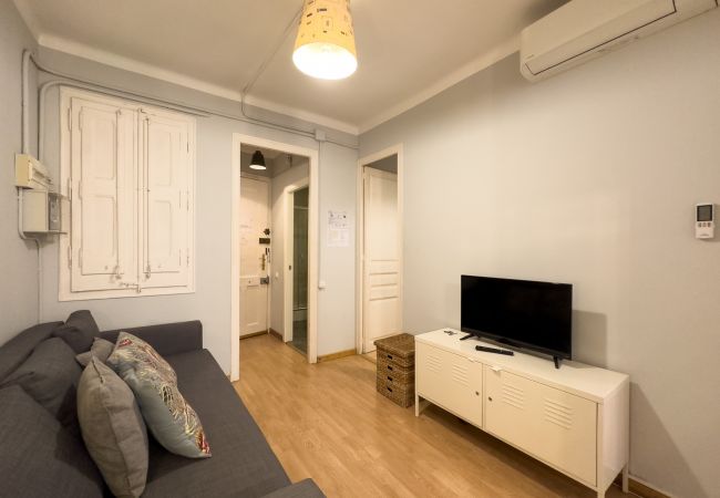 Apartamento en Barcelona - Apartamento bonito con balcón en alquiler por días en Barcelona centro, Gracia Apartamento en Barcelona - Apartamento bonito con balcón en alquiler por días en Barcelona centro, Gracia