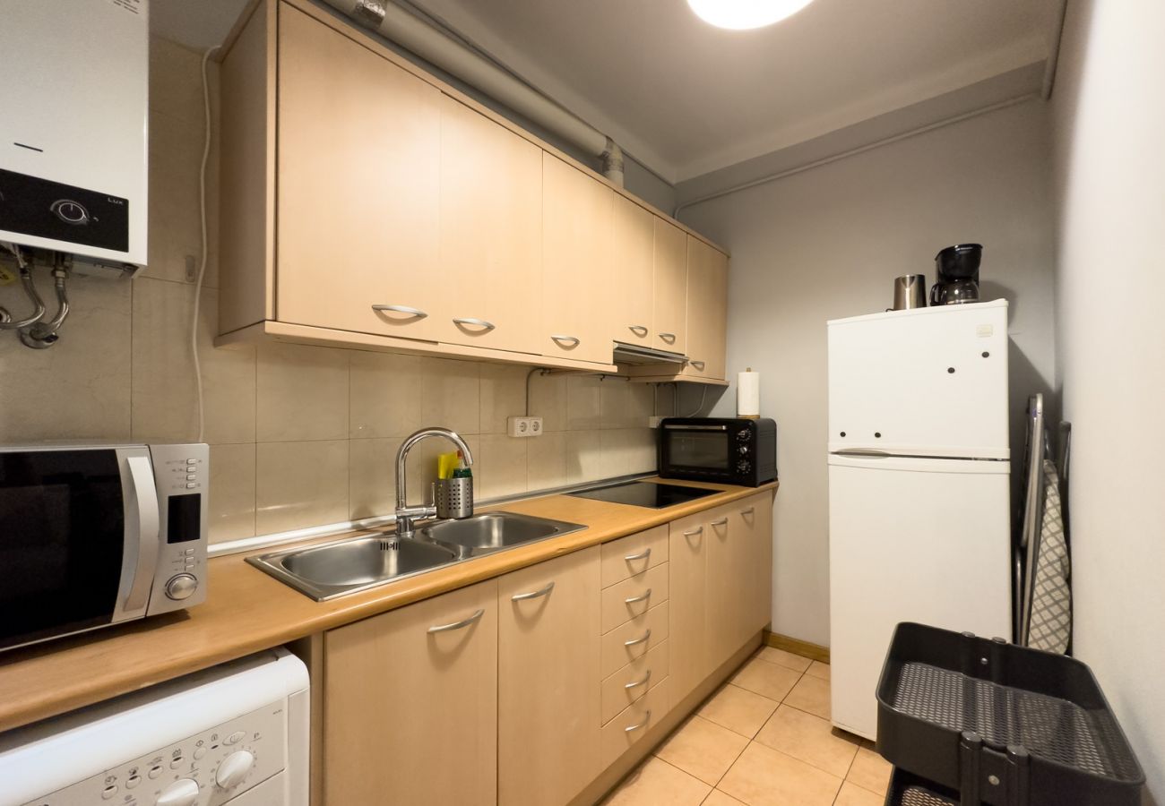 Apartamento en Barcelona - Apartamento bonito con balcón en alquiler por días en Barcelona centro, Gracia Apartamento en Barcelona - Apartamento bonito con balcón en alquiler por días en Barcelona centro, Gracia