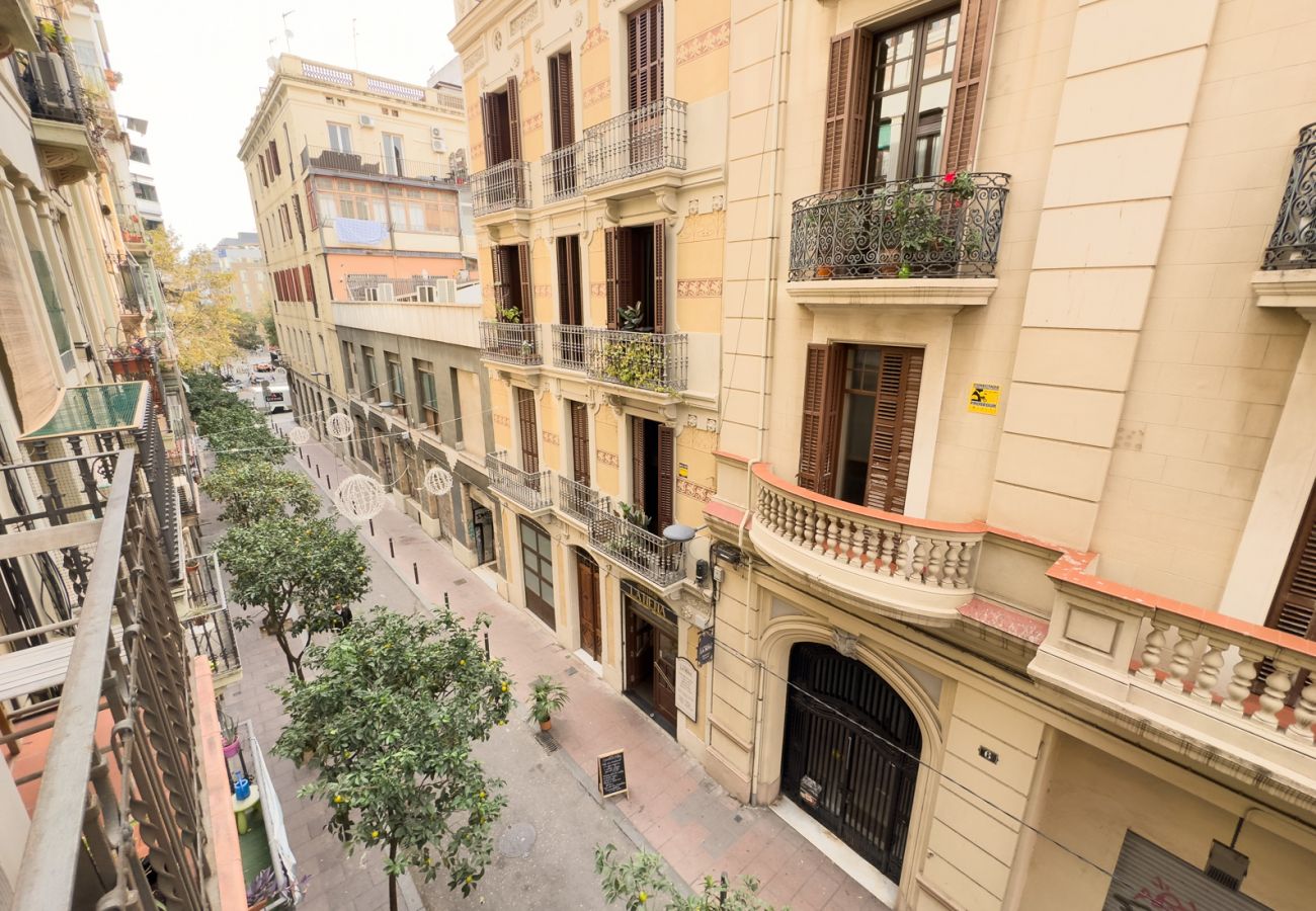 Apartamento en Barcelona - Apartamento bonito con balcón en alquiler por días en Barcelona centro, Gracia Apartamento en Barcelona - Apartamento bonito con balcón en alquiler por días en Barcelona centro, Gracia