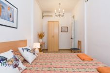 Apartamento en Barcelona - GRACIA SANT AGUSTÍ piso de 3 dormitorios en alquiler por días en Barcelona centro, Gracia