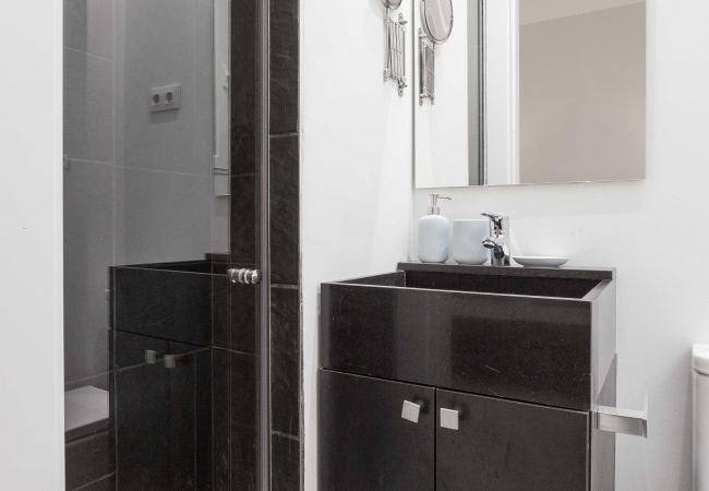 Apartamento en Madrid - Modern Madrid Downtown Puerta Del Sol M (PRE3B) Apartamento en Madrid - Modern Madrid Downtown Puerta Del Sol M (PRE3B)