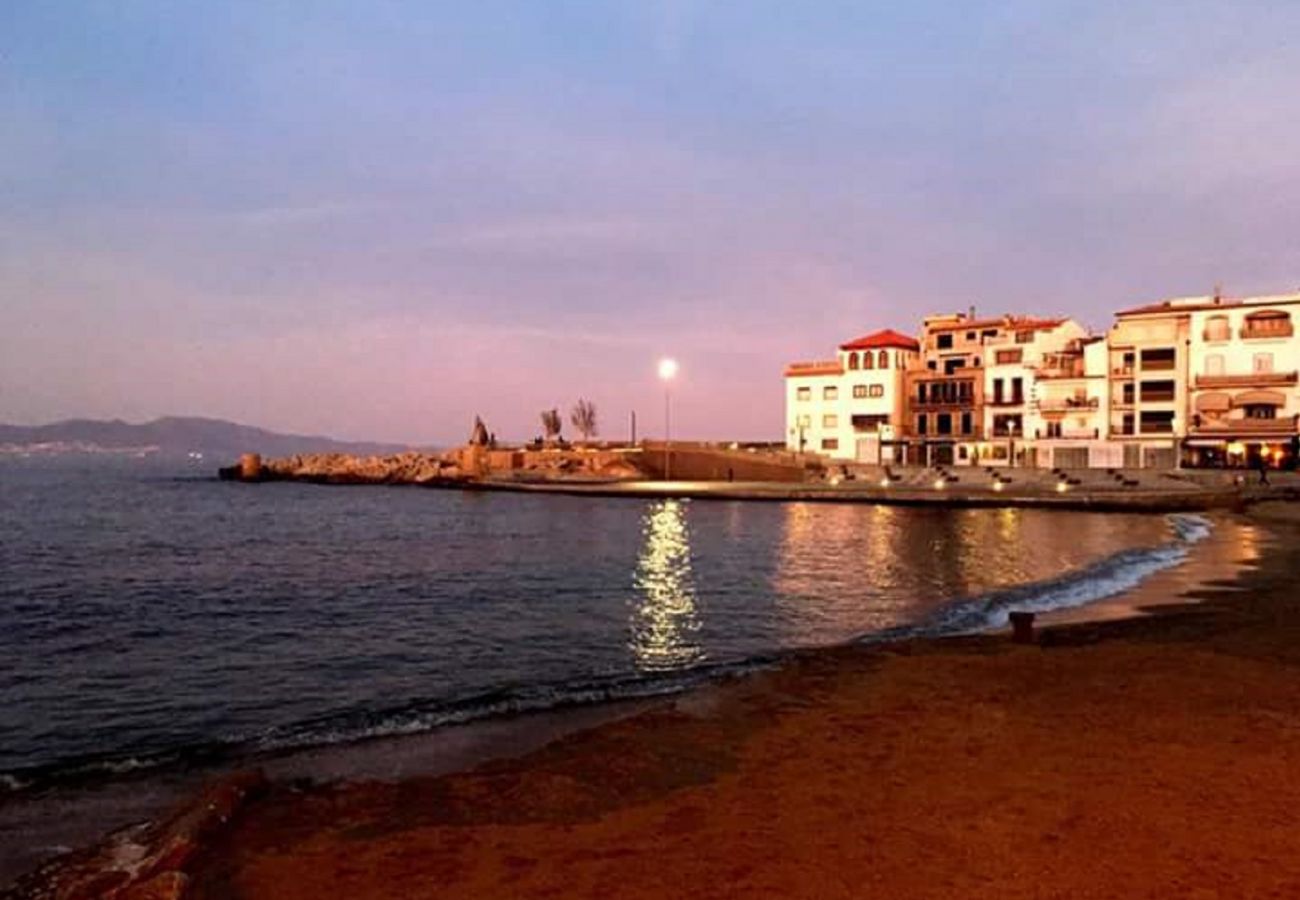 Apartamento en L'Escala - APARTAMENTO ELS PESCADORS 2-3 2D Apartamento en L'Escala - APARTAMENTO ELS PESCADORS 2-3 2D