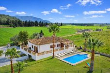 Finca en Sa Pobla - Can Mussol 040 magnifica villa con piscina privada, gran jardín, zona infantil, billar, ping pong y WiFi