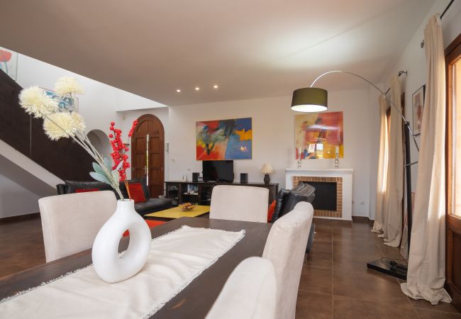 Villa en Santa Margalida - Villa Vernissa -  Finca con gran piscina muy cerca de Can Picafort y de las mejores playas de la isla Villa en Santa Margalida - Villa Vernissa -  Finca con gran piscina muy cerca de Can Picafort y de las mejores playas de la isla