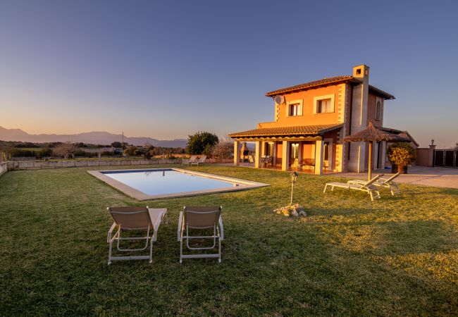 Villa en Santa Margalida - Villa Vernissa -  Finca con gran piscina muy cerca de Can Picafort y de las mejores playas de la isla Villa en Santa Margalida - Villa Vernissa -  Finca con gran piscina muy cerca de Can Picafort y de las mejores playas de la isla