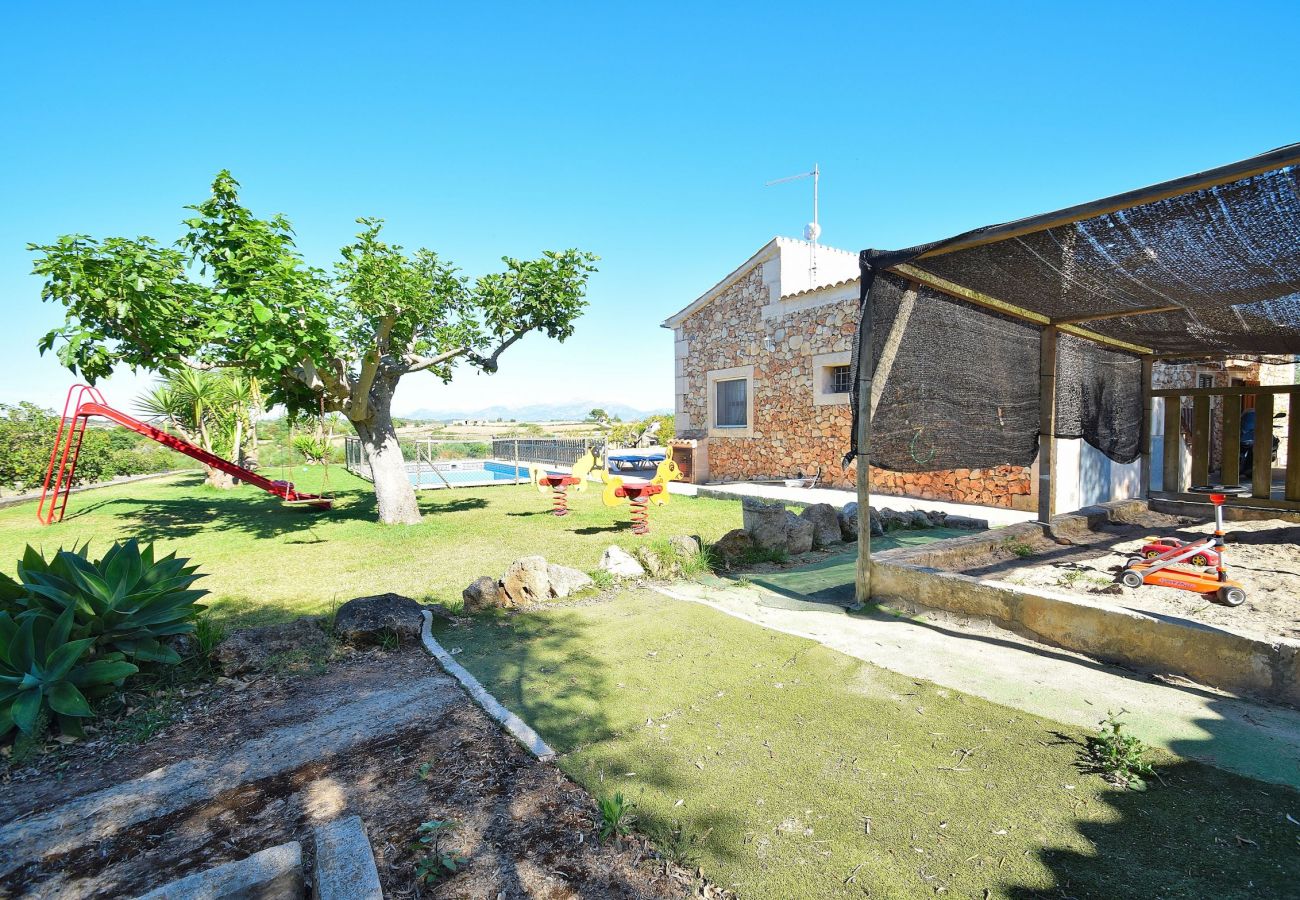 Finca en Santa Margalida - Es Bosquerró 054 fantástica finca con piscina vallada, zona infantil, terraza, barbacoa y WiFi Finca en Santa Margalida - Es Bosquerró 054 fantástica finca con piscina vallada, zona infantil, terraza, barbacoa y WiFi