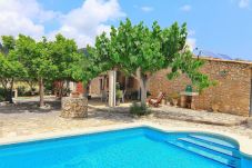 Villa en Campanet - Caselles de Baix 102 coqueta finca, con piscina privada, terraza, barbacoa y WiFi