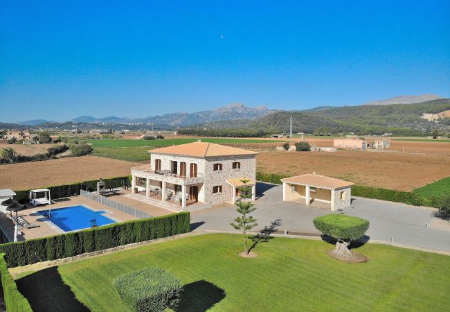 Finca en Sa Pobla - Rey del Campo 140 lujosa villa con piscina privada, aire acondicionado, jardín y zona barbacoa Finca en Sa Pobla - Rey del Campo 140 lujosa villa con piscina privada, aire acondicionado, jardín y zona barbacoa