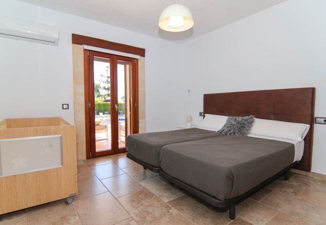 Finca en Sa Pobla - Rey del Campo 140 lujosa villa con piscina privada, aire acondicionado, jardín y zona barbacoa Finca en Sa Pobla - Rey del Campo 140 lujosa villa con piscina privada, aire acondicionado, jardín y zona barbacoa