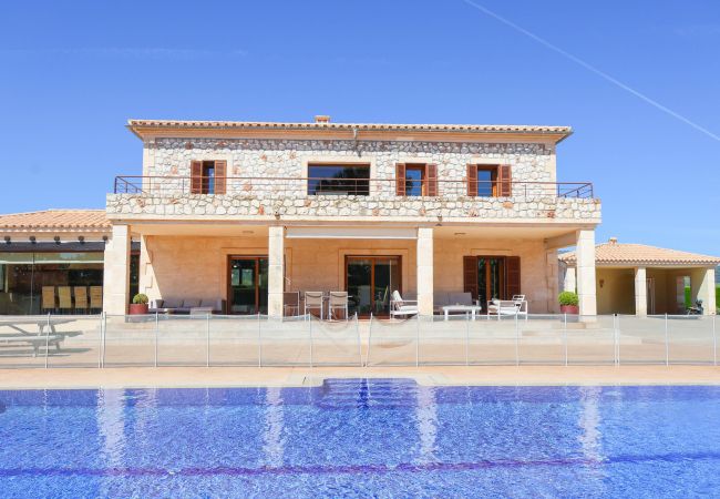 Finca en Sa Pobla - Rey del Campo 140 lujosa villa con piscina privada, aire acondicionado, jardín y zona barbacoa Finca en Sa Pobla - Rey del Campo 140 lujosa villa con piscina privada, aire acondicionado, jardín y zona barbacoa