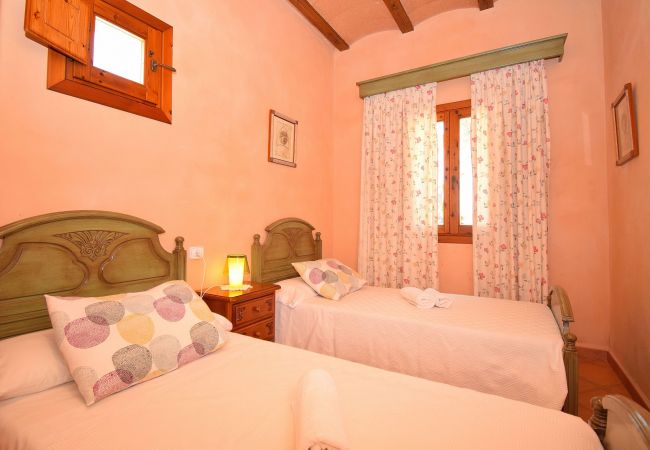 Finca en Santa Margalida - S'Estret 184 mágnifica finca con piscina privada, terraza, acogedor jardín y ping pong Finca en Santa Margalida - S'Estret 184 mágnifica finca con piscina privada, terraza, acogedor jardín y ping pong