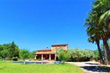 Finca en Campos - Can Toni 403 tradicional finca con piscina privada, aire acondicionado, gran jardín y WiFi