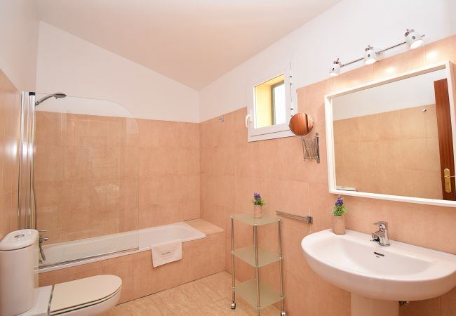 Casa adosada en Sa Pobla - Robes Sa Pobla 170 fantástica casa con piscina, aire acondicionado, terraza y WiFi Casa adosada en Sa Pobla - Robes Sa Pobla 170 fantástica casa con piscina, aire acondicionado, terraza y WiFi