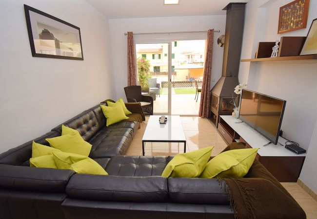 Casa adosada en Sa Pobla - Robes Sa Pobla 170 fantástica casa con piscina, aire acondicionado, terraza y WiFi Casa adosada en Sa Pobla - Robes Sa Pobla 170 fantástica casa con piscina, aire acondicionado, terraza y WiFi