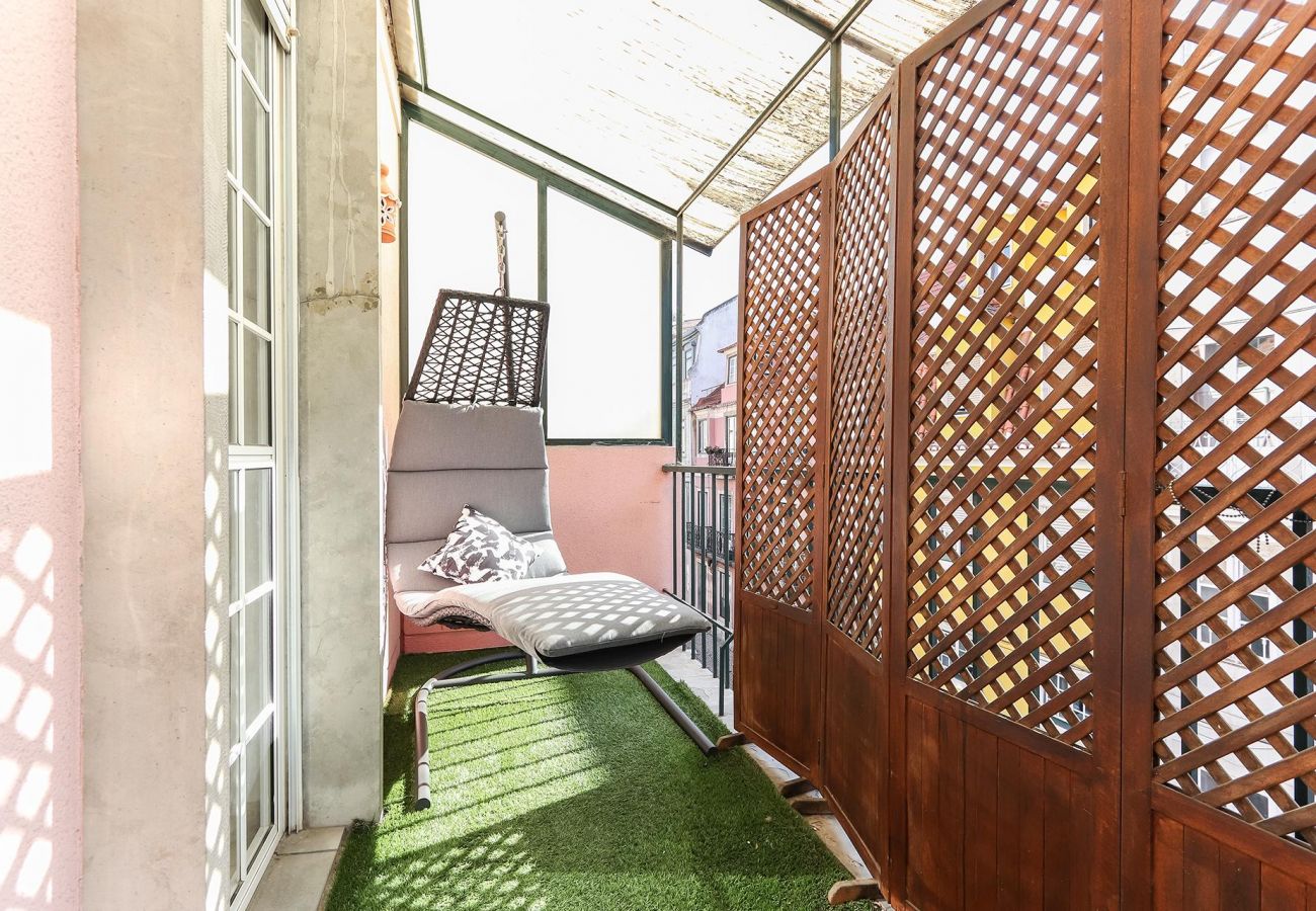 Principe Real Balcony by Homing Principe Real Balcony by Homing