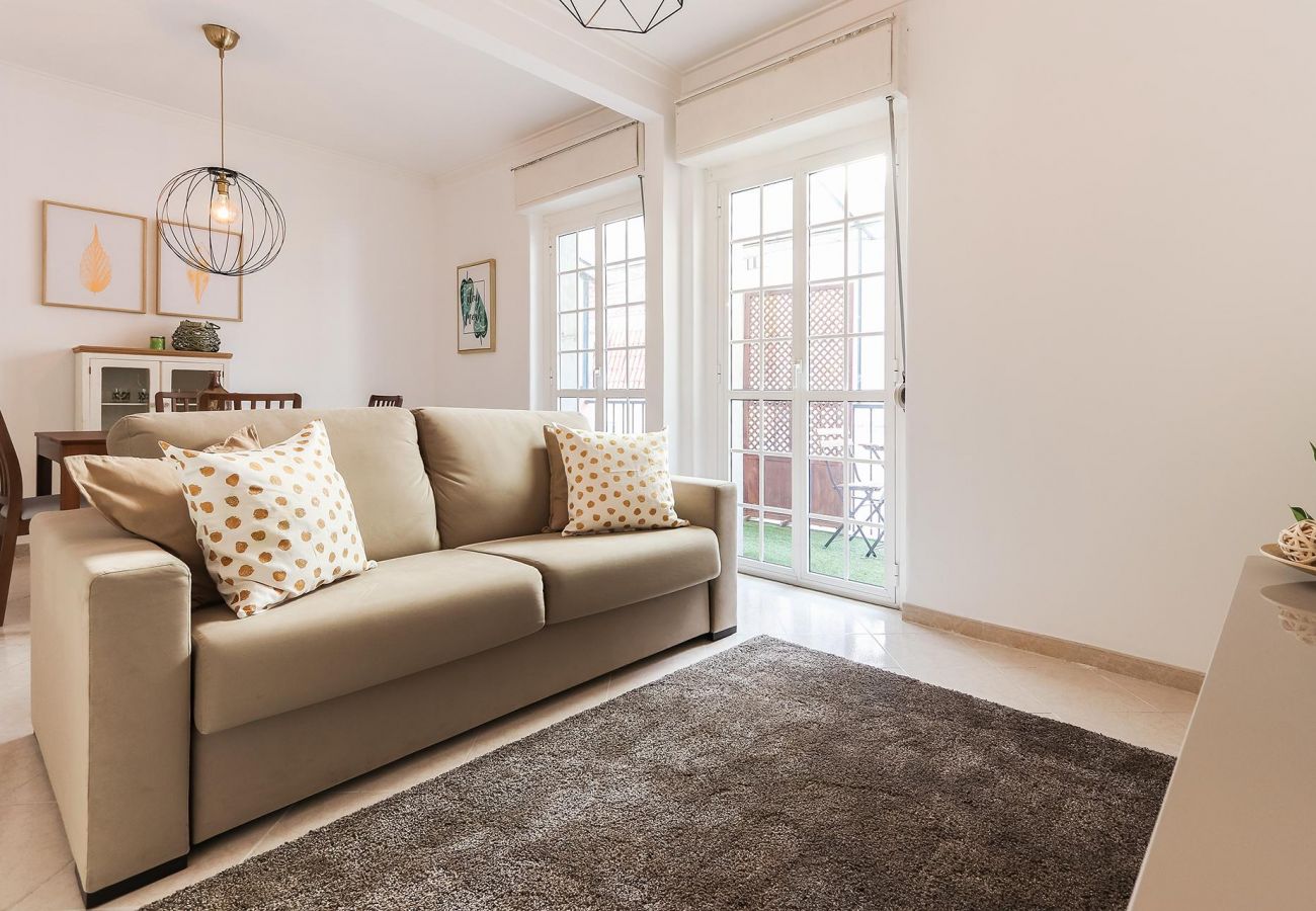 Principe Real Balcony by Homing Principe Real Balcony by Homing