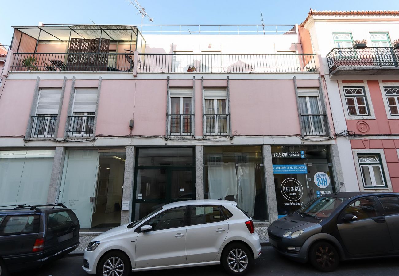 Principe Real Balcony by Homing Principe Real Balcony by Homing