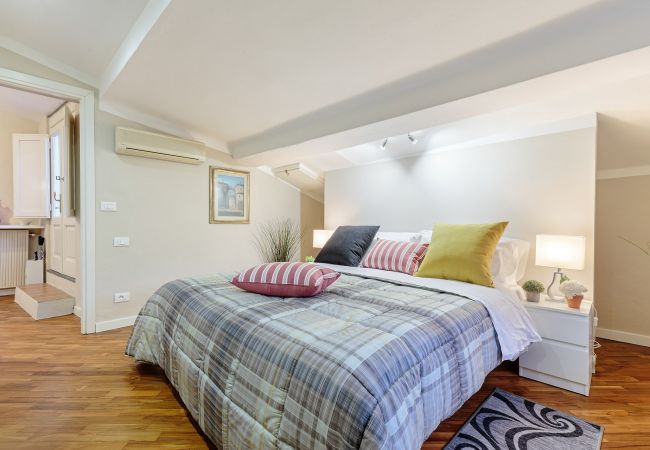 Apartamento en Lucca -  PENTHOUSE DE TERRAZA PANORÁMICA dentro de los muros de Lucca Apartamento en Lucca -  PENTHOUSE DE TERRAZA PANORÁMICA dentro de los muros de Lucca