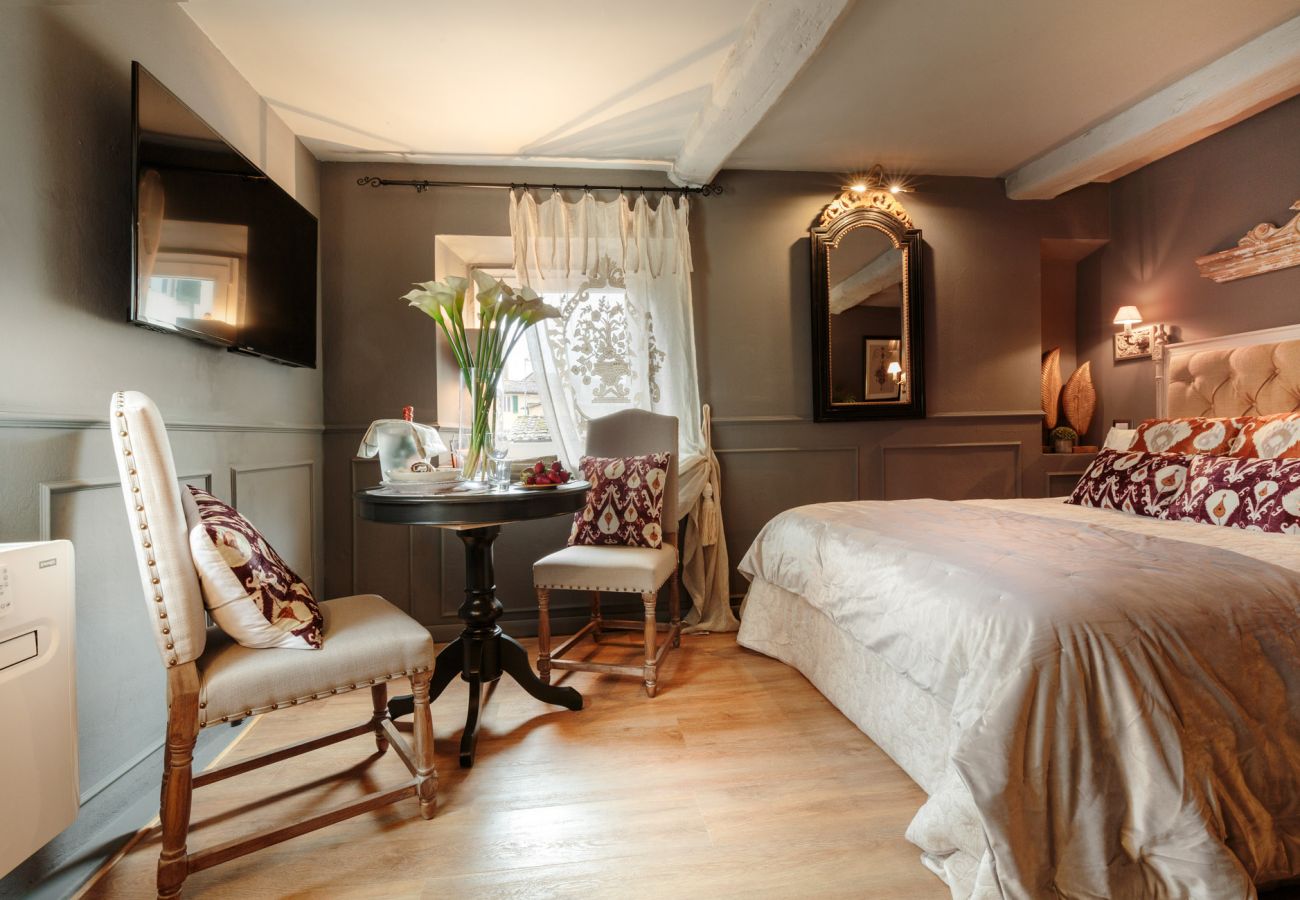 Apartamento en Lucca - The Palatial Suite: Smart Luxury Home in Lucca Apartamento en Lucca - The Palatial Suite: Smart Luxury Home in Lucca