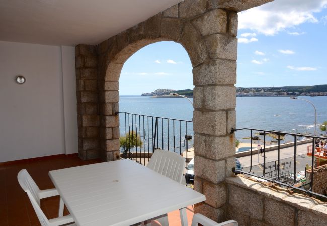 Apartamento en L'Escala - APARTAMENT ALBATROS 2  3-1