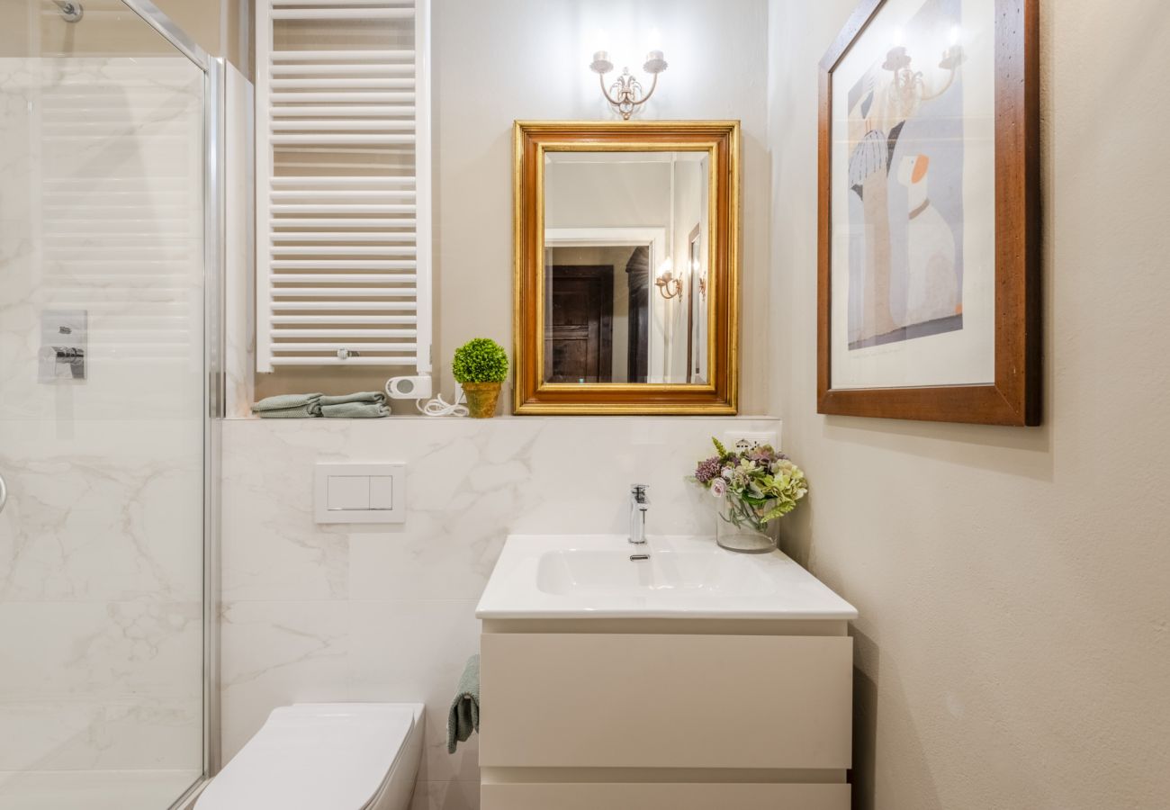 Apartamento en Lucca - SANTA CROCE Apartment, Central and Convenient Apartamento en Lucca - SANTA CROCE Apartment, Central and Convenient