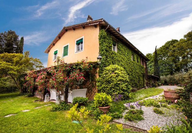 Villa en Lucca - VILLA D'AMICO, charming indulgence overlooking Lucca Town Centre