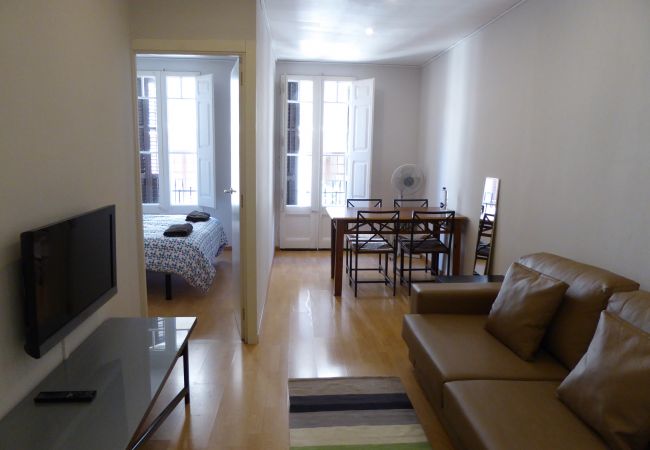 Apartamento en Barcelona - Bonito piso en alquiler por días en Gracia, Barcelona centro. Luminoso, tranquilo y bien situado. Apartamento en Barcelona - Bonito piso en alquiler por días en Gracia, Barcelona centro. Luminoso, tranquilo y bien situado.