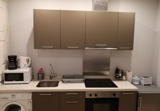 Apartamento en Barcelona - Piso renovado con encanto en alquiler vacacional en Barcelona centro, Gracia Apartamento en Barcelona - Piso renovado con encanto en alquiler vacacional en Barcelona centro, Gracia