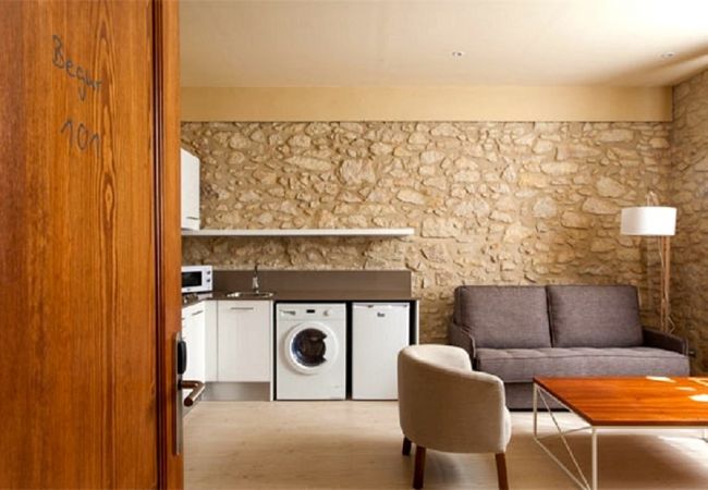 Estudio en Pals - PETIT PALS - BEGUR Estudio en Pals - PETIT PALS - BEGUR