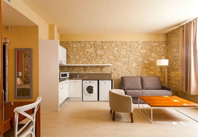 Estudio en Pals - PETIT PALS - BEGUR Estudio en Pals - PETIT PALS - BEGUR