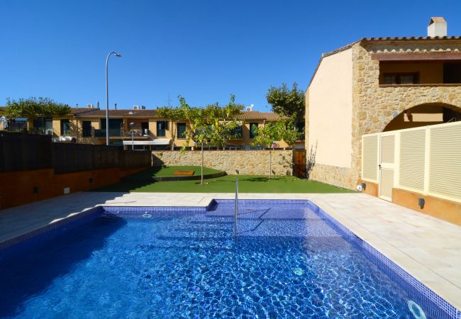 Estudio en Pals - PETIT PALS - BEGUR Estudio en Pals - PETIT PALS - BEGUR